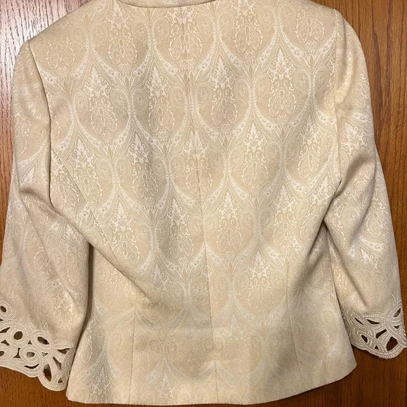 Le Suit womens suit jacket gold/cream pattern size 6 - Picture 4 of 5
